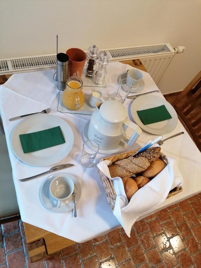 Gastehaus Samira 호텔 푸르바흐암네우시에들러시 외부 사진
